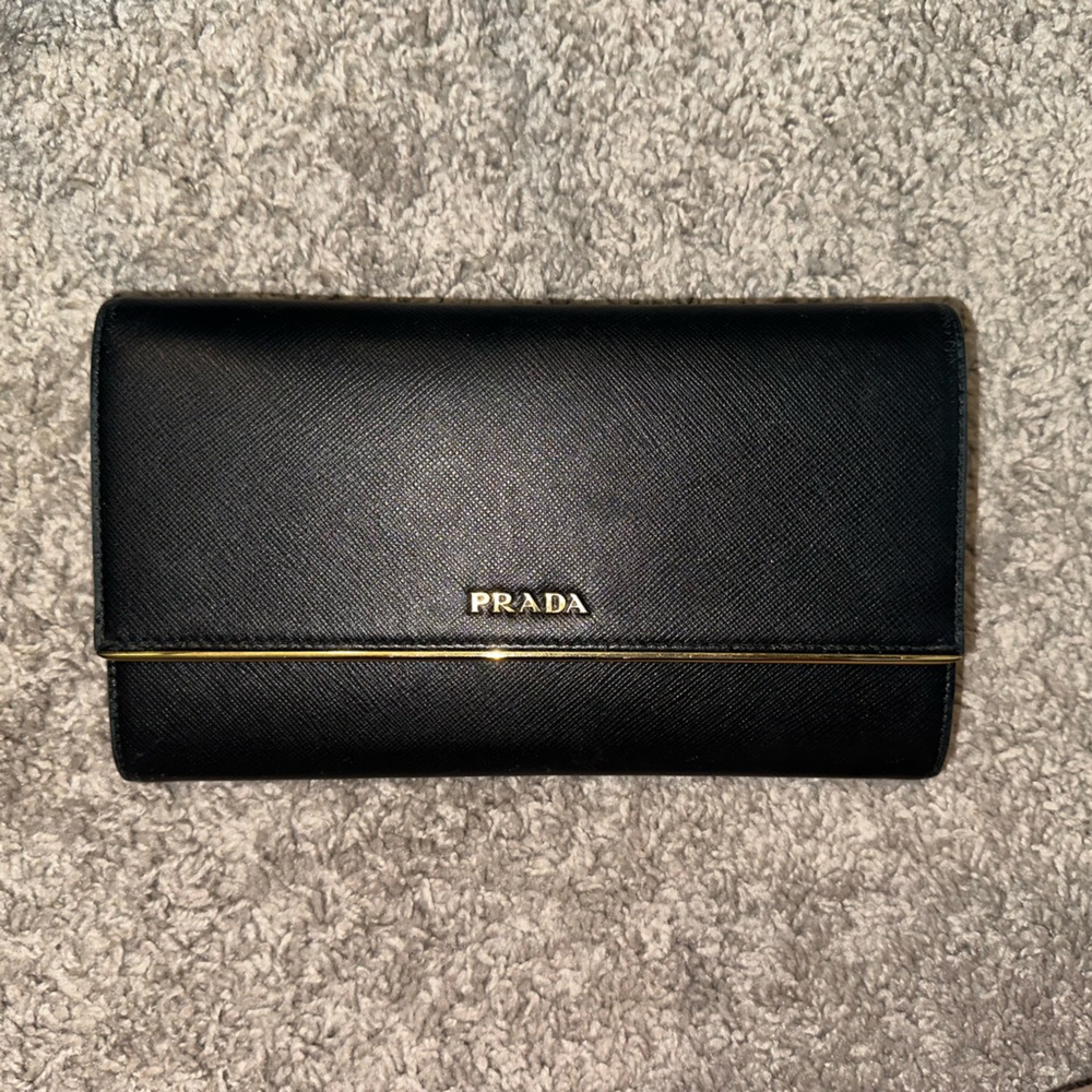 Prada Black Continental Wallet Saffiano Leather Black & Gold